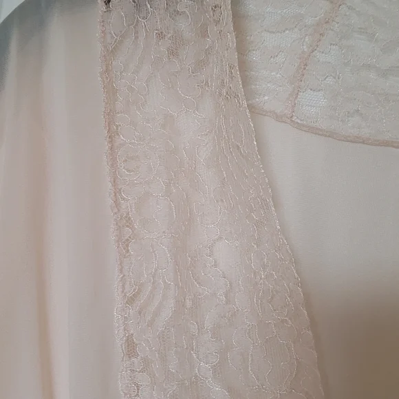 Vintage Michelene Peignoir Robe - Picture 3 of 16